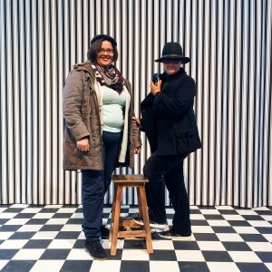 Visite de l'expo de Malick Sidibe à la Fondation Cartier avec les membres du centre social Ambroise-Croizat à Pierrefitte