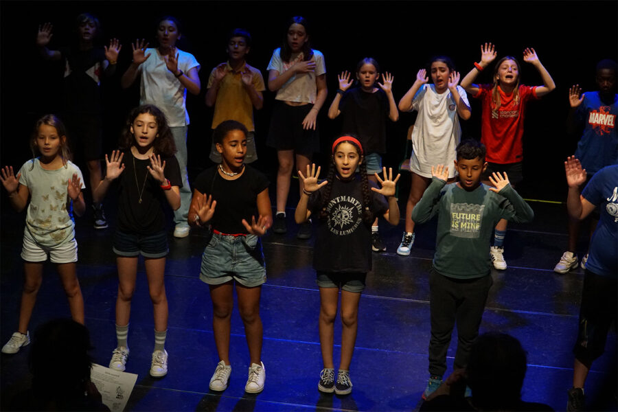 « Rire de soi et penser à l’autre » • École Houdon